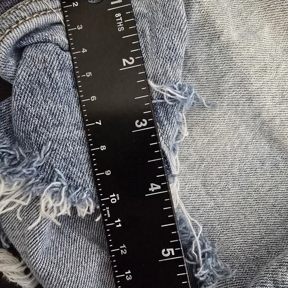 DAZE Women's Distressed Frayed Hem Button Fly High Rise Denim Jean Shorts Sz 25 - Picture 13 of 13